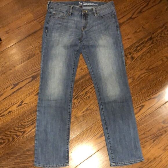 GAP Women’s Medium - Light Wash REAL STRAIGHT Denim Low Rise Jeans Sz 8/29 - Picture 3 of 8